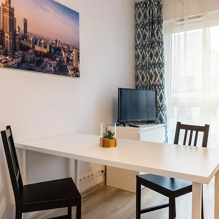 Galeria Rondo Wiatraczna Apartamento *