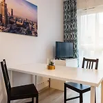 Galeria Rondo Wiatraczna Apartament *